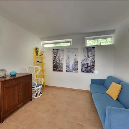 La Frontiera Apartmanhotel *