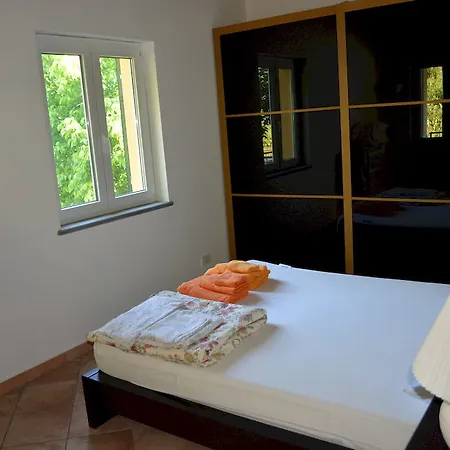 Agriturismo La Frontiera 3*